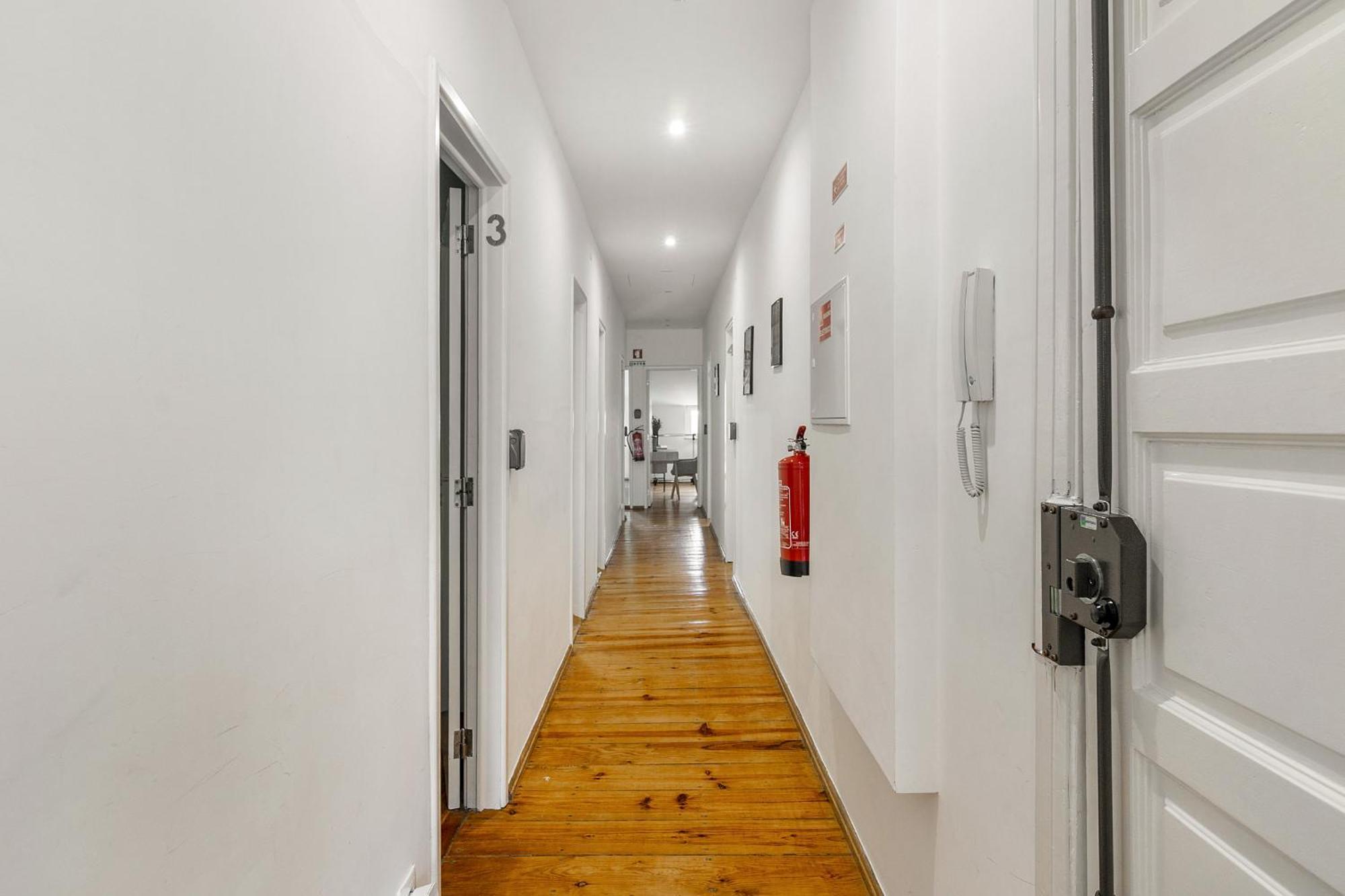 Whome Urban Tech Retreat, Modern Hubs For Remote Living Lisboa Eksteriør billede